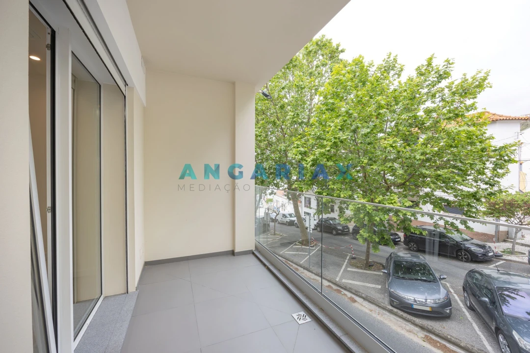 Apartamento T2 para Venda em Nazare Foto 1