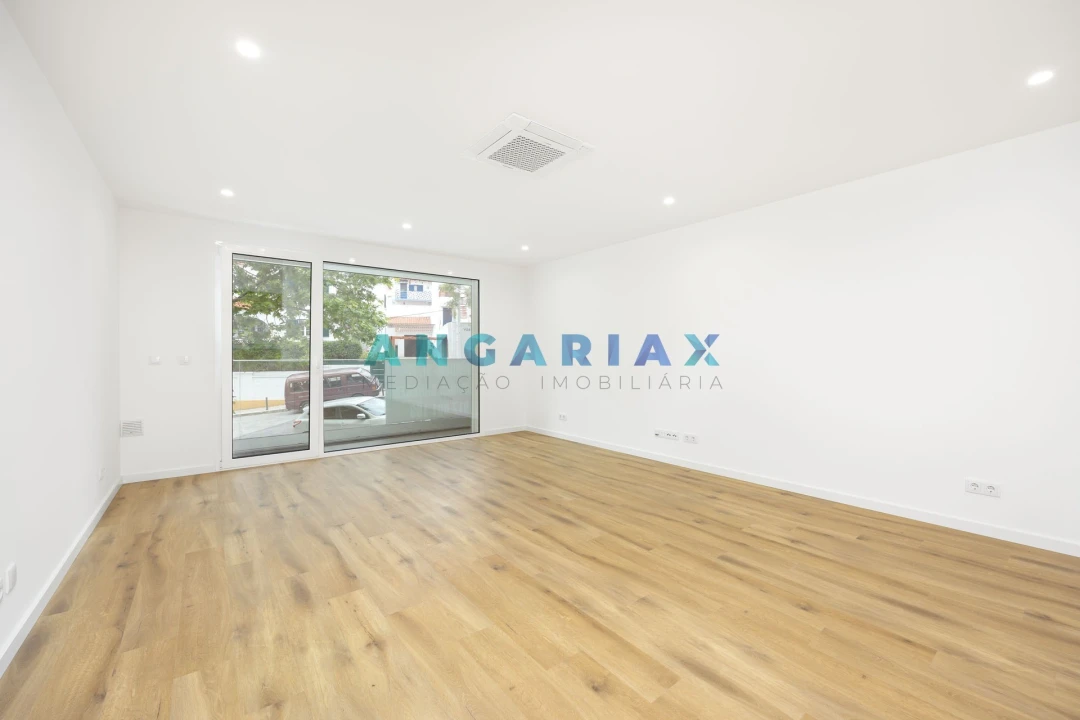 Apartamento T2 para Venda em Nazare Foto 5