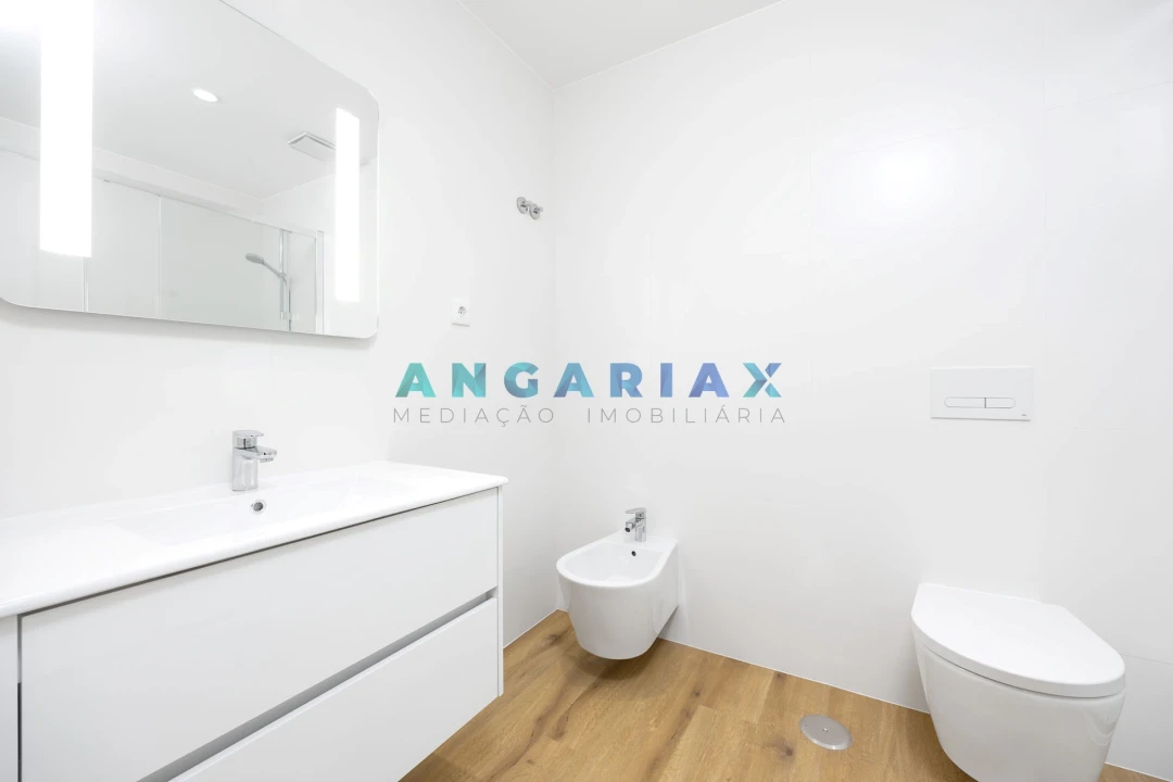Apartamento T2 para Venda em Nazare Foto 19