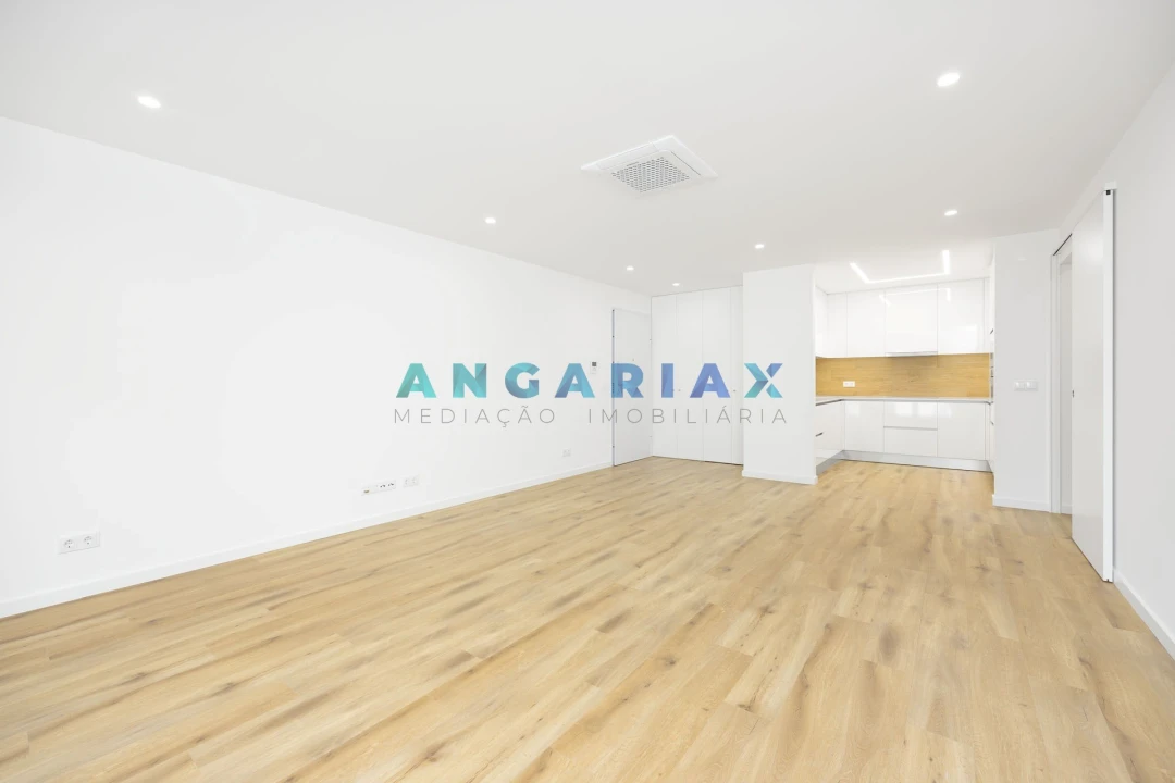 Apartamento T2 para Venda em Nazare Foto 8