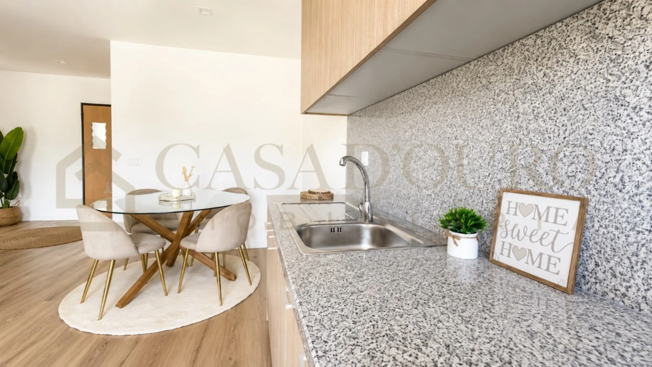 Apartamento T1 para Venda em Fânzeres e São Pedro da Cova Foto 4