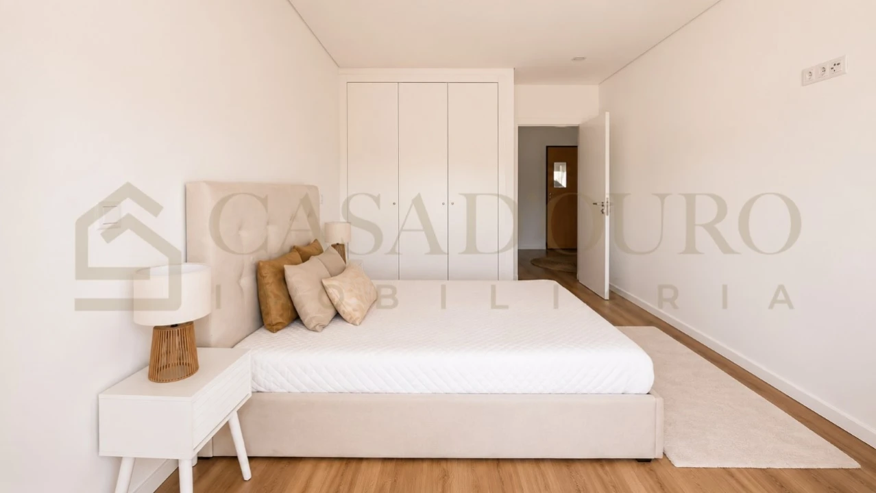 Apartamento T1 para Venda em Fânzeres e São Pedro da Cova Foto 8
