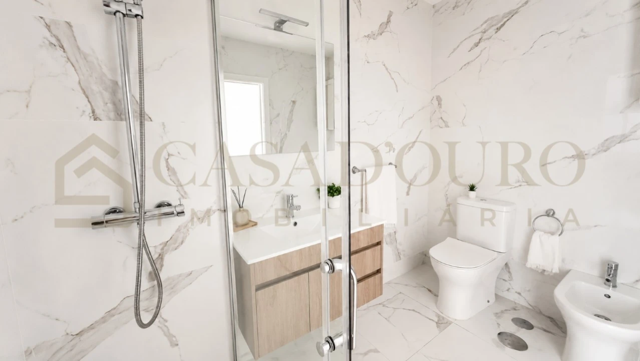 Apartamento T1 para Venda em Fânzeres e São Pedro da Cova Foto 13