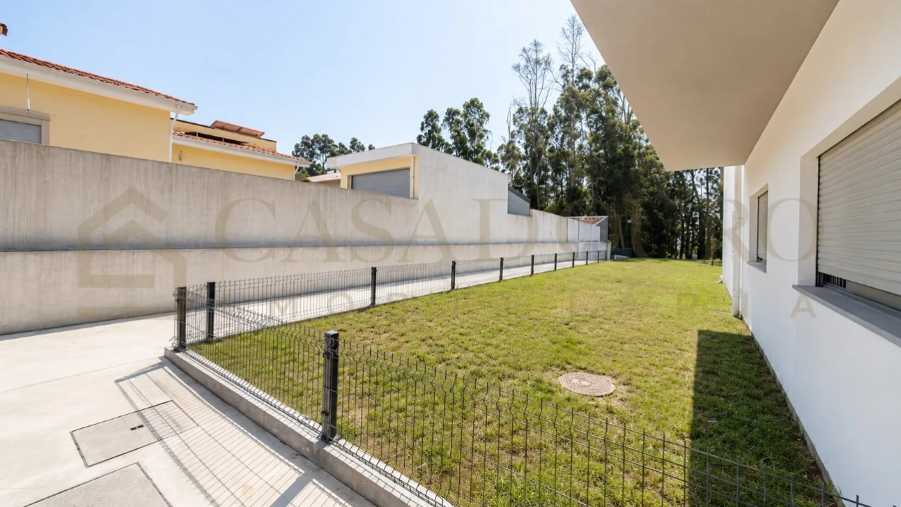 Apartamento T1 para Venda em Fânzeres e São Pedro da Cova Foto 17