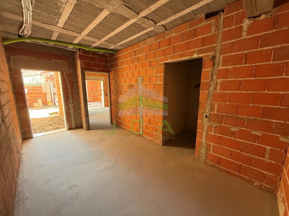 Moradia T2 para Venda em Maceira Foto 19