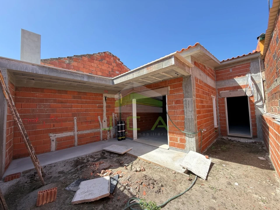 Moradia T2 para Venda em Maceira Foto 20