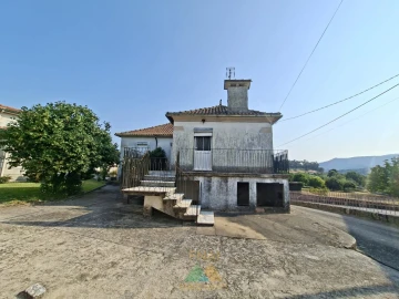 Moradia T2 para Venda em Aboim das Choças
