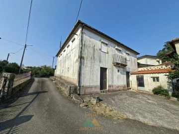 Moradia T2 para Venda em Aboim das Choças