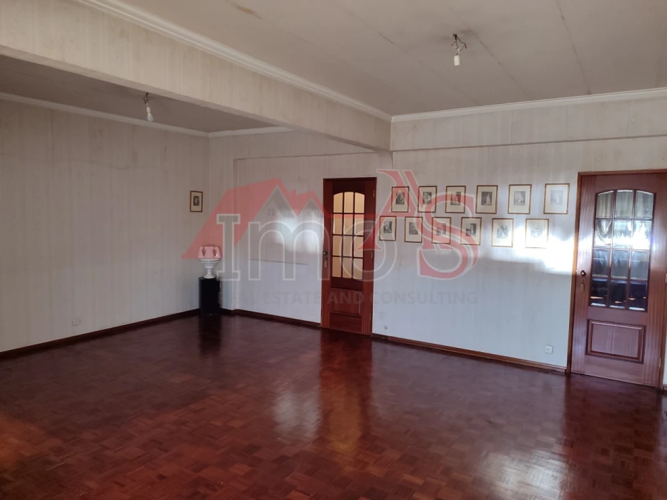 Apartamento T3 para Venda em Queluz e Belas Foto 7