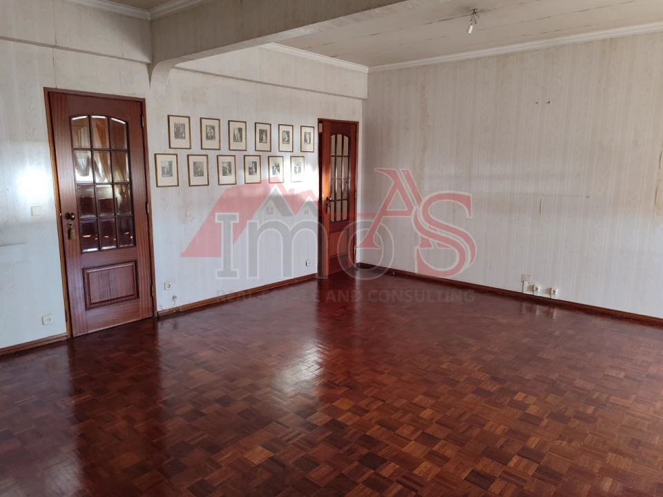 Apartamento T3 para Venda em Queluz e Belas Foto 6