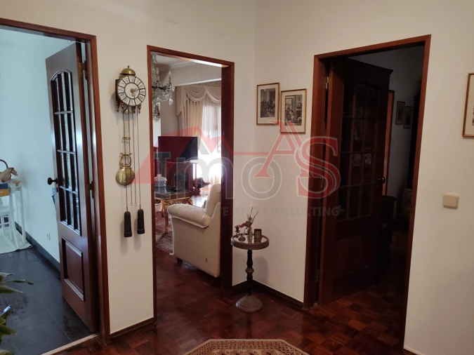 Apartamento T3 para Venda em Queluz e Belas Foto 4