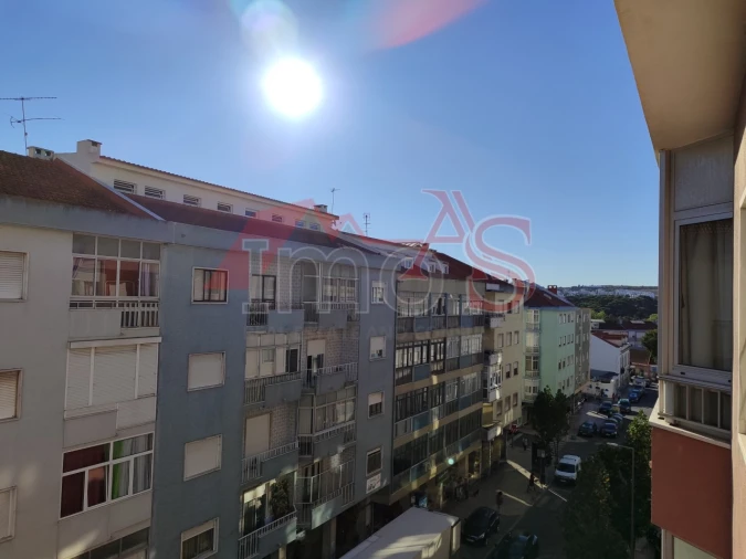 Apartamento T3 para Venda em Queluz e Belas Foto 36