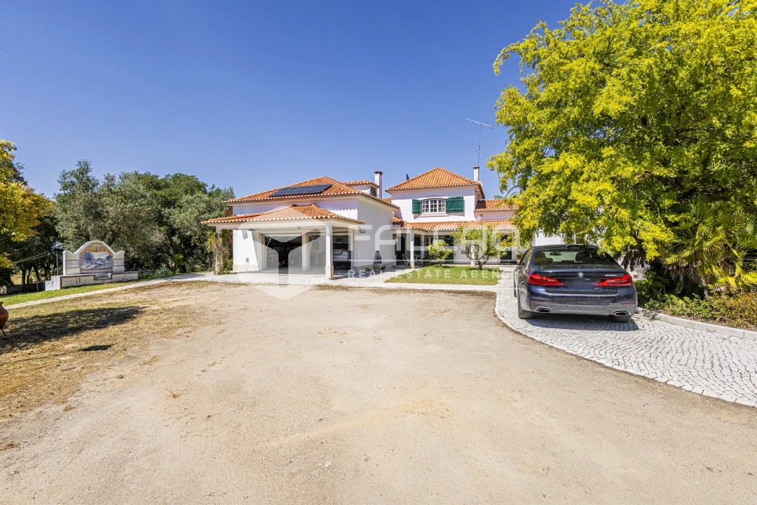 Quinta T5 para Venda em Povoa da Isenta Foto 82