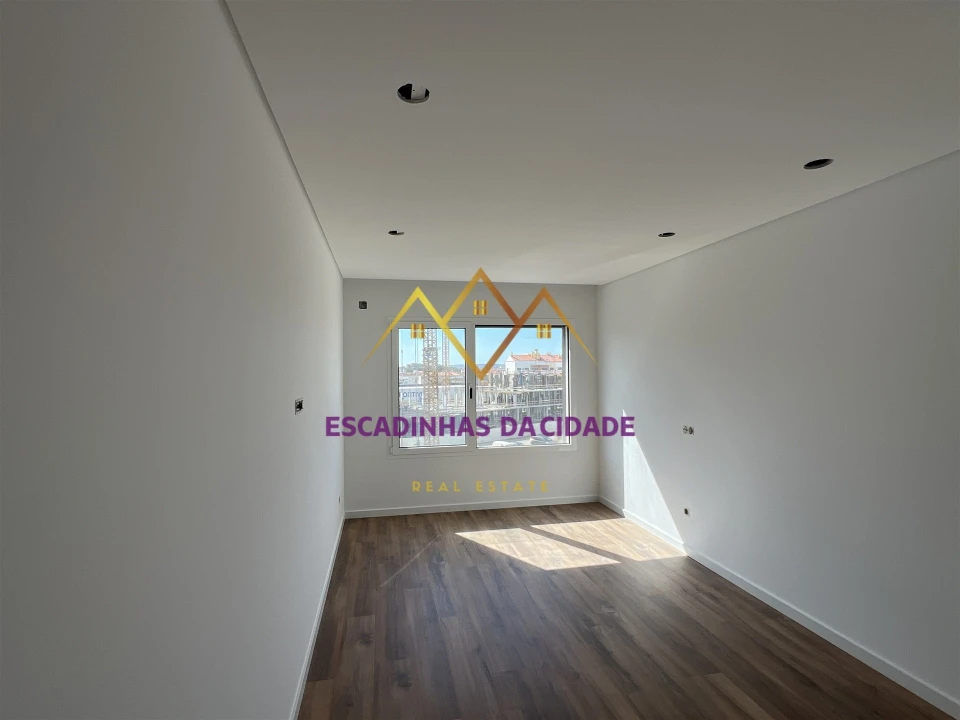 Apartamento T5 para Venda em Montijo e Afonsoeiro Foto 19