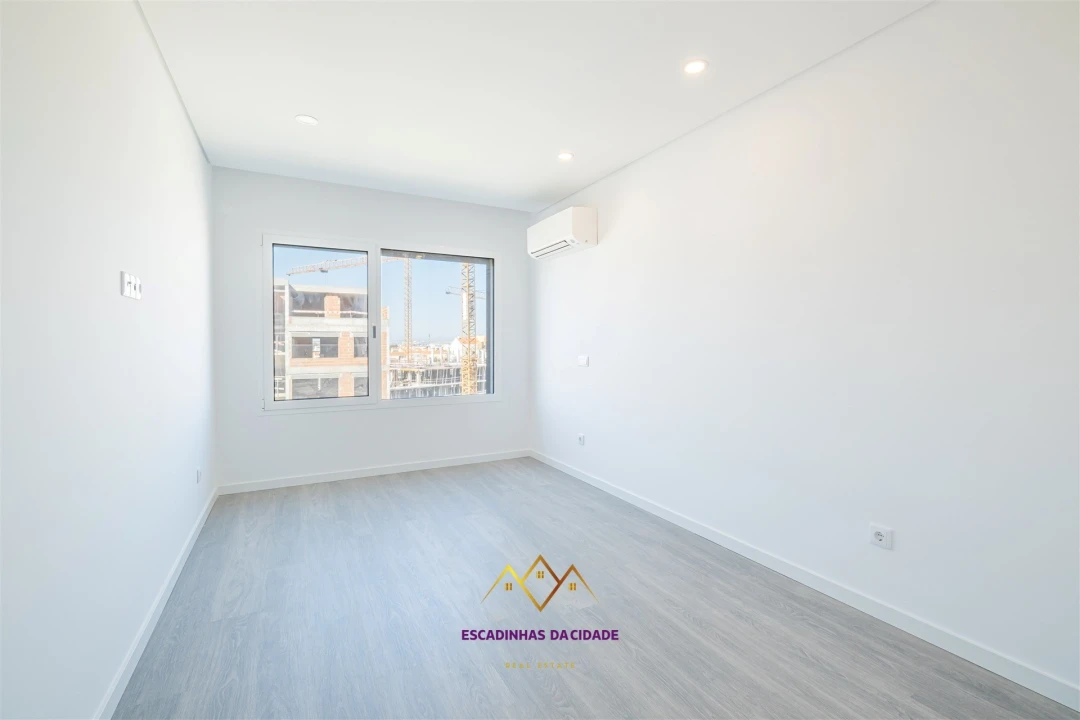 Apartamento T5 para Venda em Montijo e Afonsoeiro Foto 23