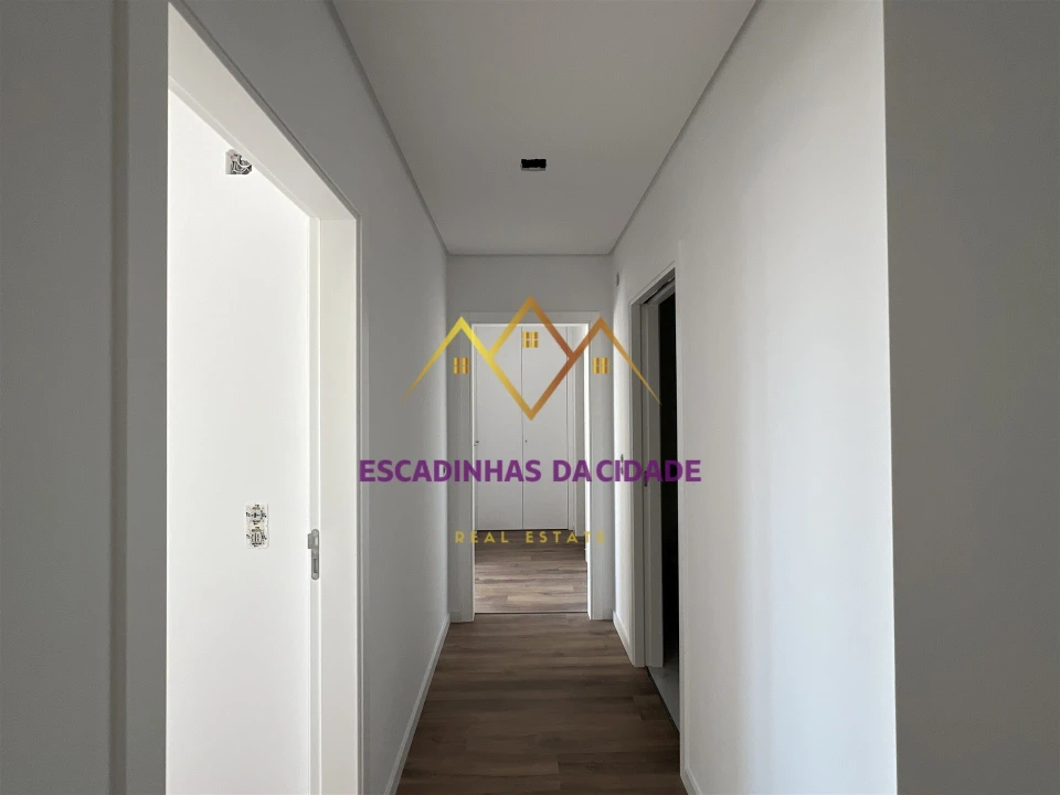 Apartamento T5 para Venda em Montijo e Afonsoeiro Foto 11