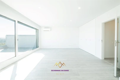 Apartamento T5 para Venda em Montijo e Afonsoeiro