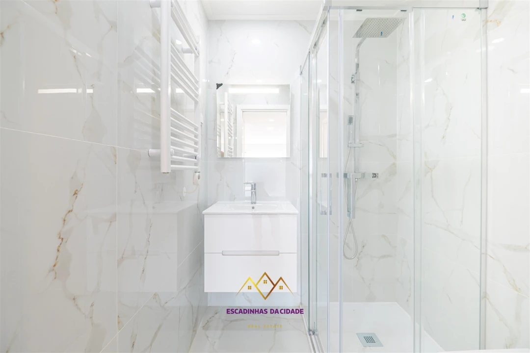 Apartamento T5 para Venda em Montijo e Afonsoeiro Foto 32