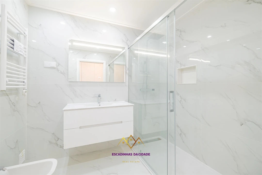 Apartamento T5 para Venda em Montijo e Afonsoeiro Foto 37