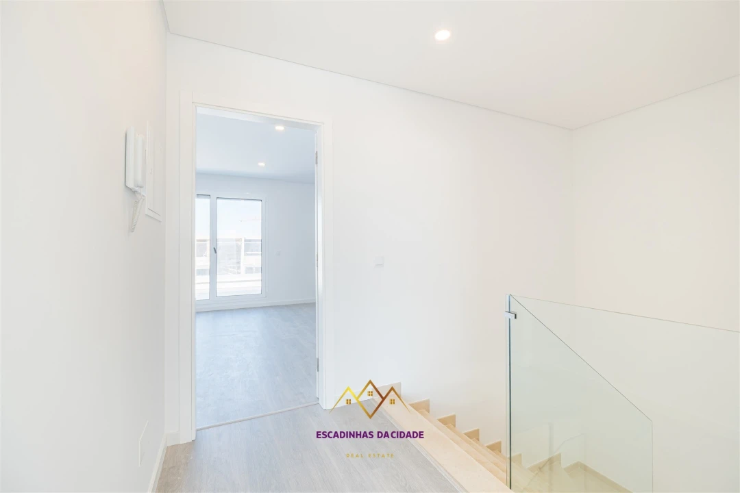 Apartamento T5 para Venda em Montijo e Afonsoeiro Foto 46