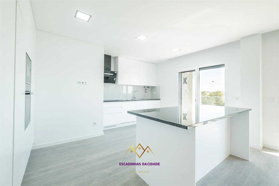 Apartamento T5 para Venda em Montijo e Afonsoeiro Foto 85
