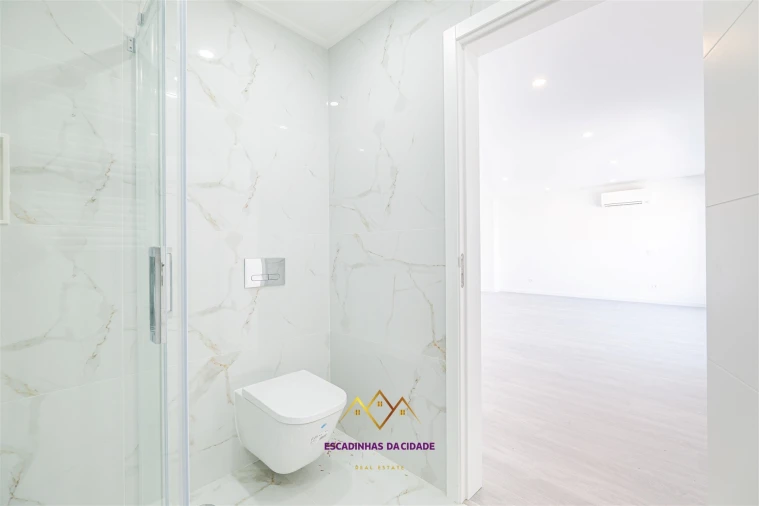 Apartamento T5 para Venda em Montijo e Afonsoeiro Foto 57