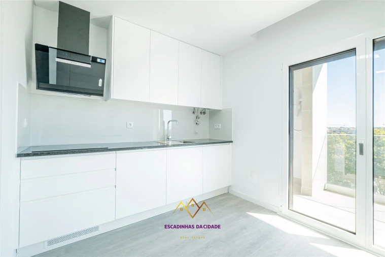Apartamento T5 para Venda em Montijo e Afonsoeiro Foto 5