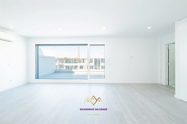 Apartamento T5 para Venda em Montijo e Afonsoeiro Foto 49