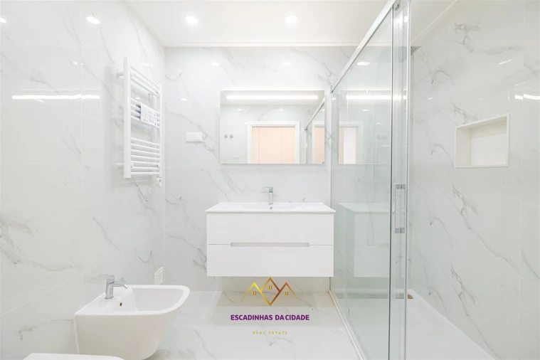 Apartamento T5 para Venda em Montijo e Afonsoeiro Foto 36
