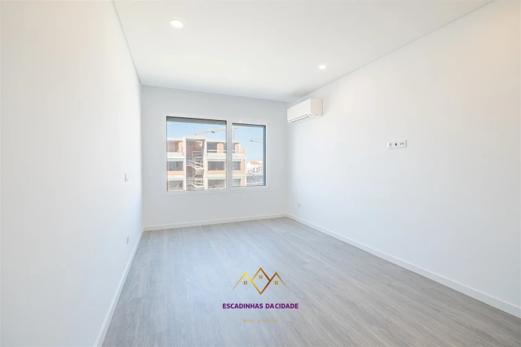 Apartamento T5 para Venda em Montijo e Afonsoeiro Foto 43