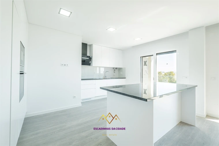 Apartamento T5 para Venda em Montijo e Afonsoeiro Foto 85