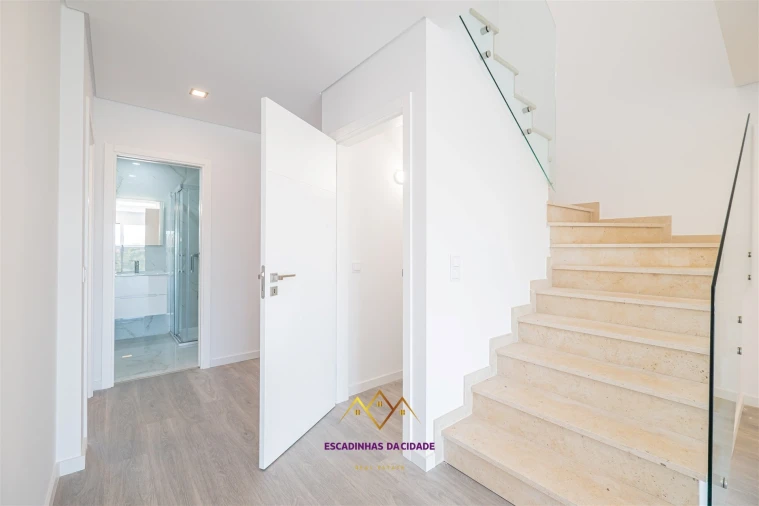 Apartamento T5 para Venda em Montijo e Afonsoeiro Foto 17
