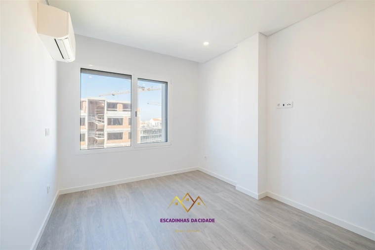 Apartamento T5 para Venda em Montijo e Afonsoeiro Foto 27