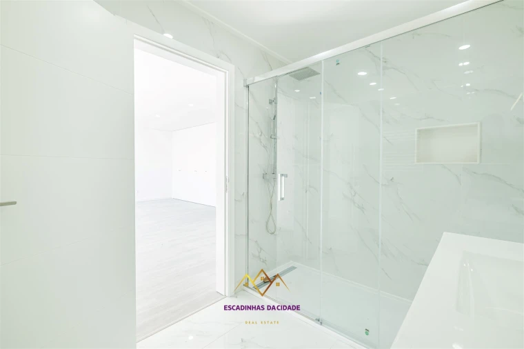 Apartamento T5 para Venda em Montijo e Afonsoeiro Foto 72