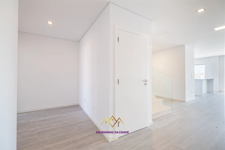 Apartamento T5 para Venda em Montijo e Afonsoeiro Foto 20