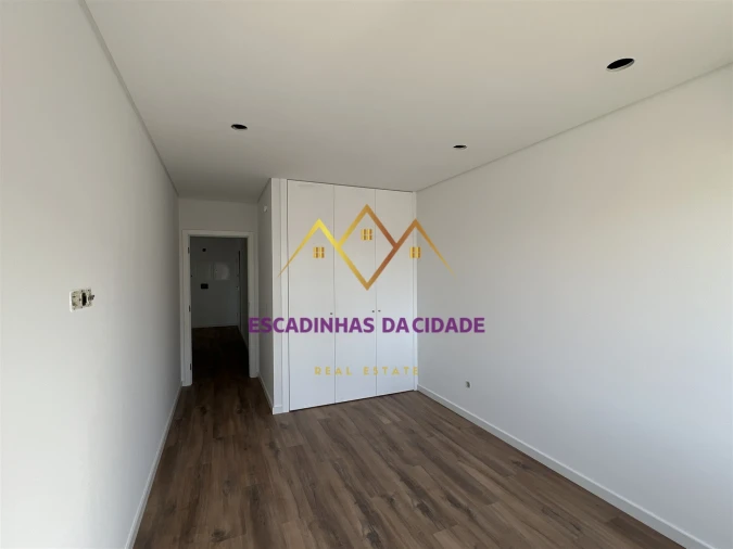 Apartamento T5 para Venda em Montijo e Afonsoeiro Foto 26