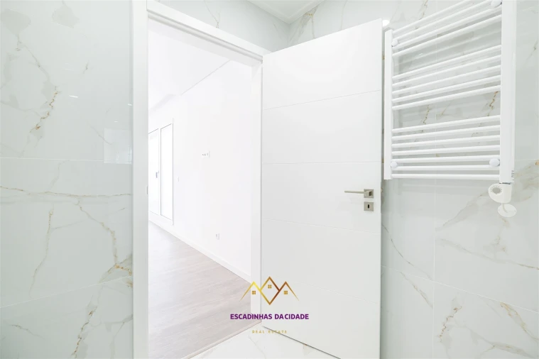 Apartamento T5 para Venda em Montijo e Afonsoeiro Foto 58