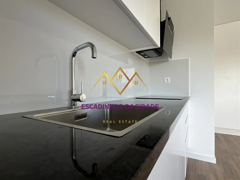 Apartamento T5 para Venda em Montijo e Afonsoeiro Foto 2