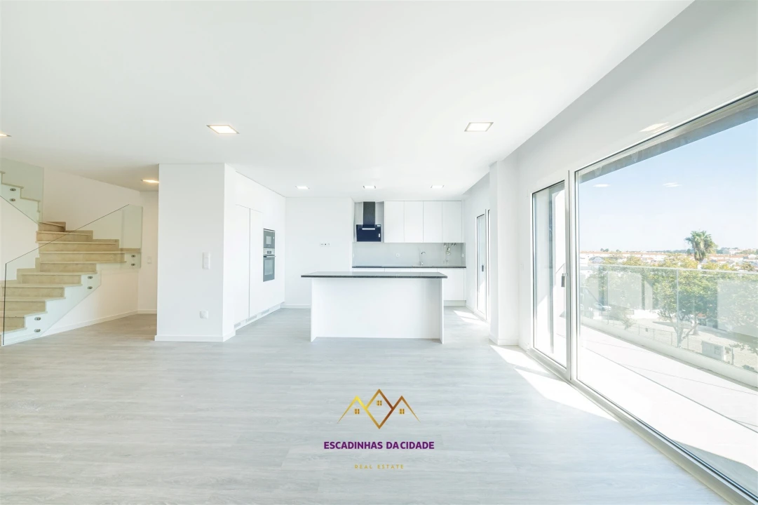 Apartamento T5 para Venda em Montijo e Afonsoeiro Foto 79