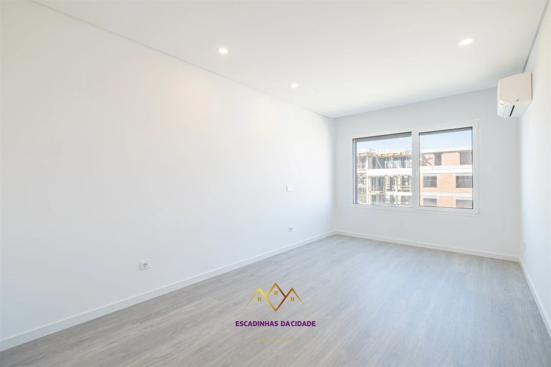 Apartamento T5 para Venda em Montijo e Afonsoeiro Foto 42