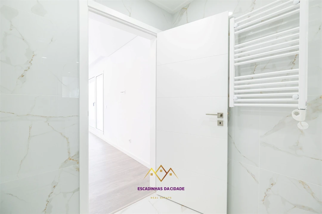 Apartamento T5 para Venda em Montijo e Afonsoeiro Foto 58