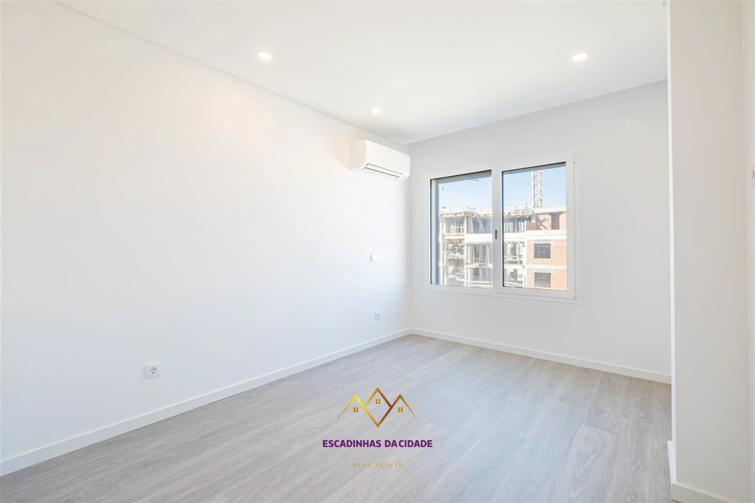 Apartamento T5 para Venda em Montijo e Afonsoeiro Foto 26