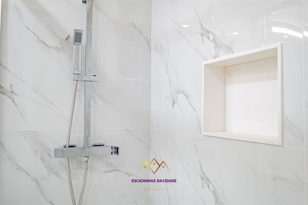 Apartamento T5 para Venda em Montijo e Afonsoeiro Foto 38