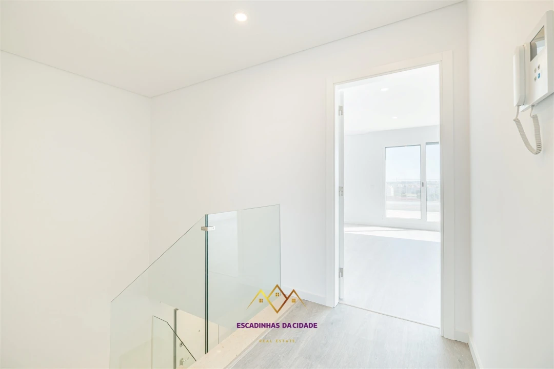 Apartamento T5 para Venda em Montijo e Afonsoeiro Foto 47