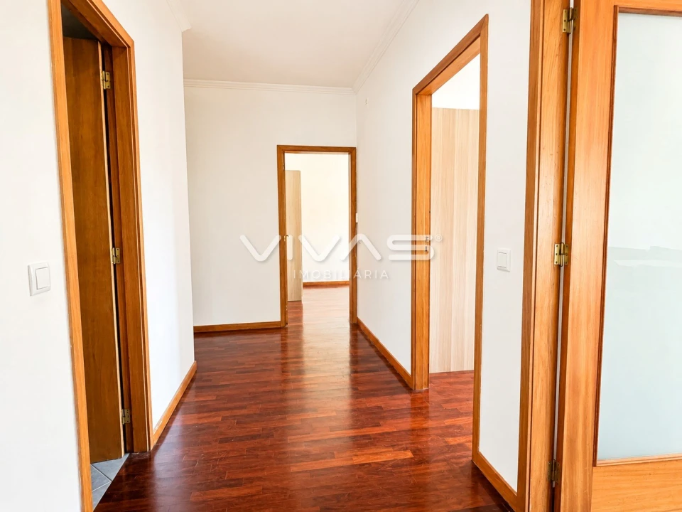 Apartamento T2 para Arrendamento em Merelim (São Pedro) e Frossos Foto 5