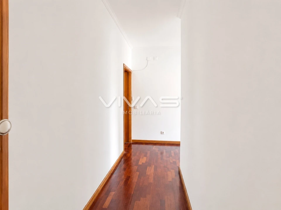 Apartamento T2 para Arrendamento em Merelim (São Pedro) e Frossos Foto 8