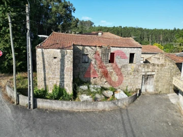 Moradia T3 para Venda em Requião
