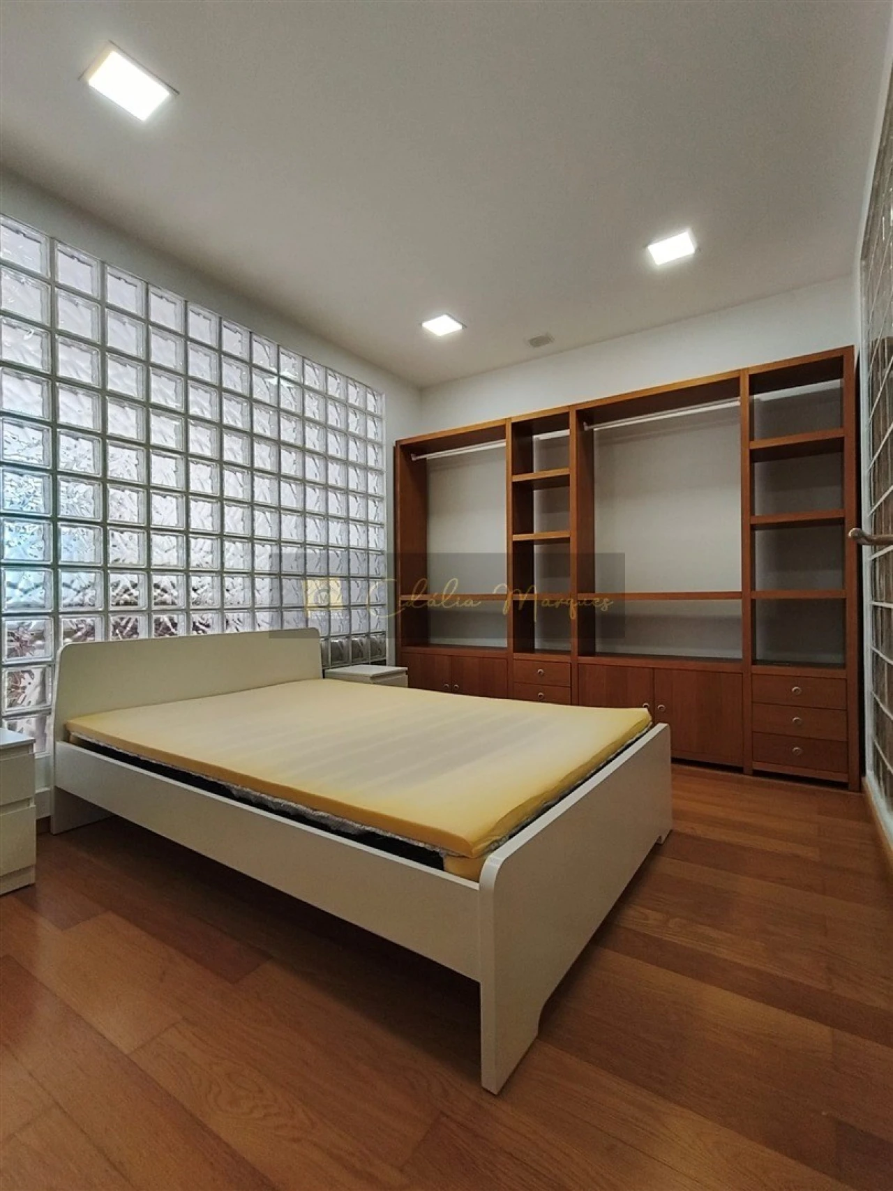 Apartamento T3 para Arrendamento em Repeses e São Salvador Foto 8