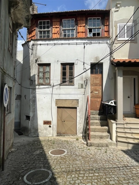 Moradia T3 para Venda em Gouveia (São Pedro e São Julião)