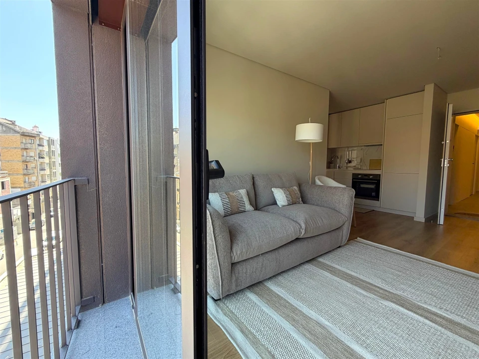 Apartamento T1 para Arrendamento em Cedofeita, Santo Ildefonso, Sé, Miragaia, São Nicolau e Vitória Foto 2